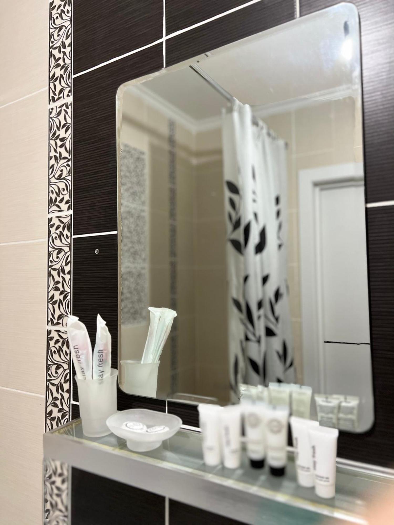 Hyat Apartment Bishkek Exterior photo